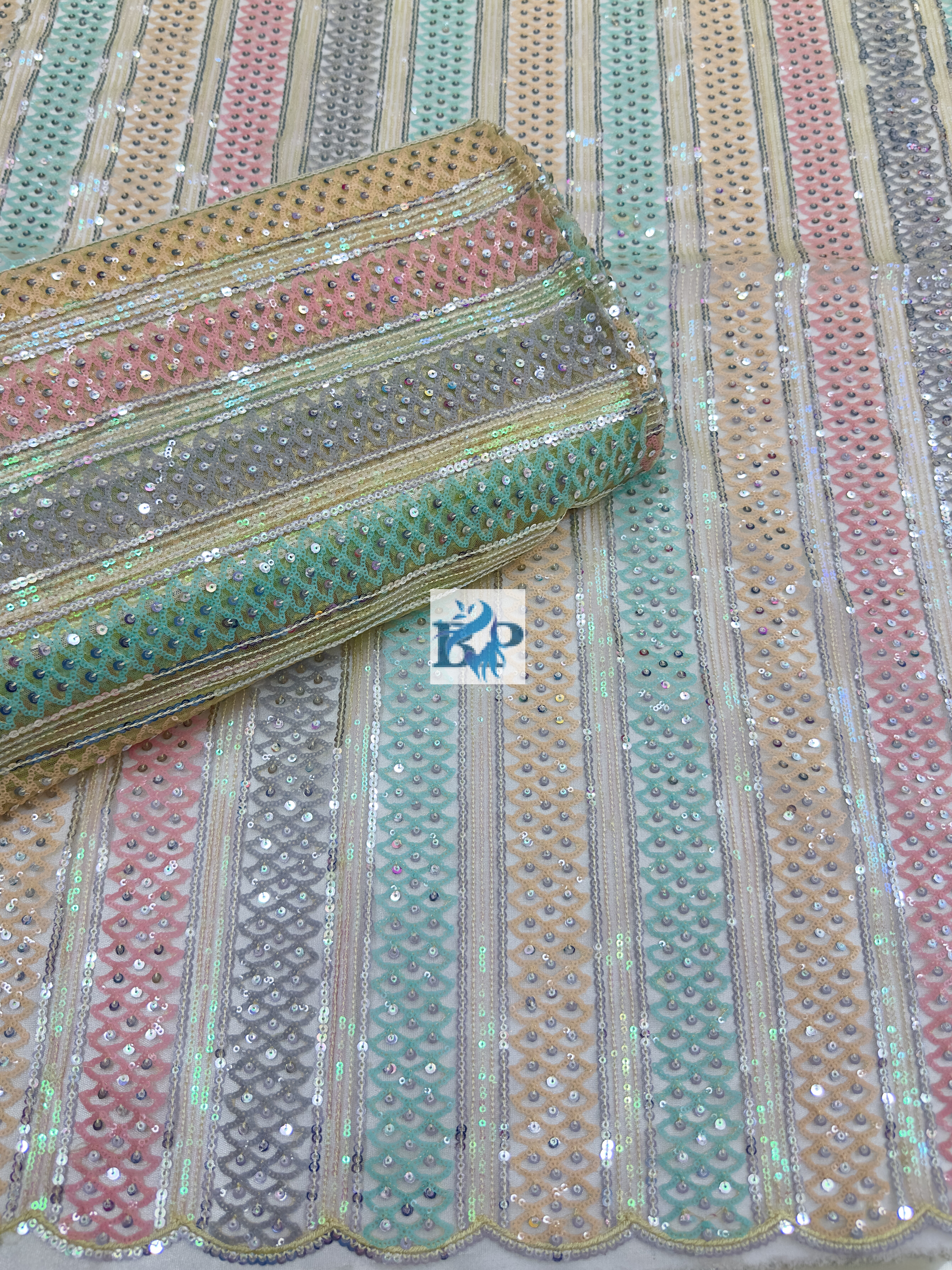 Multicolor sequence fabric
