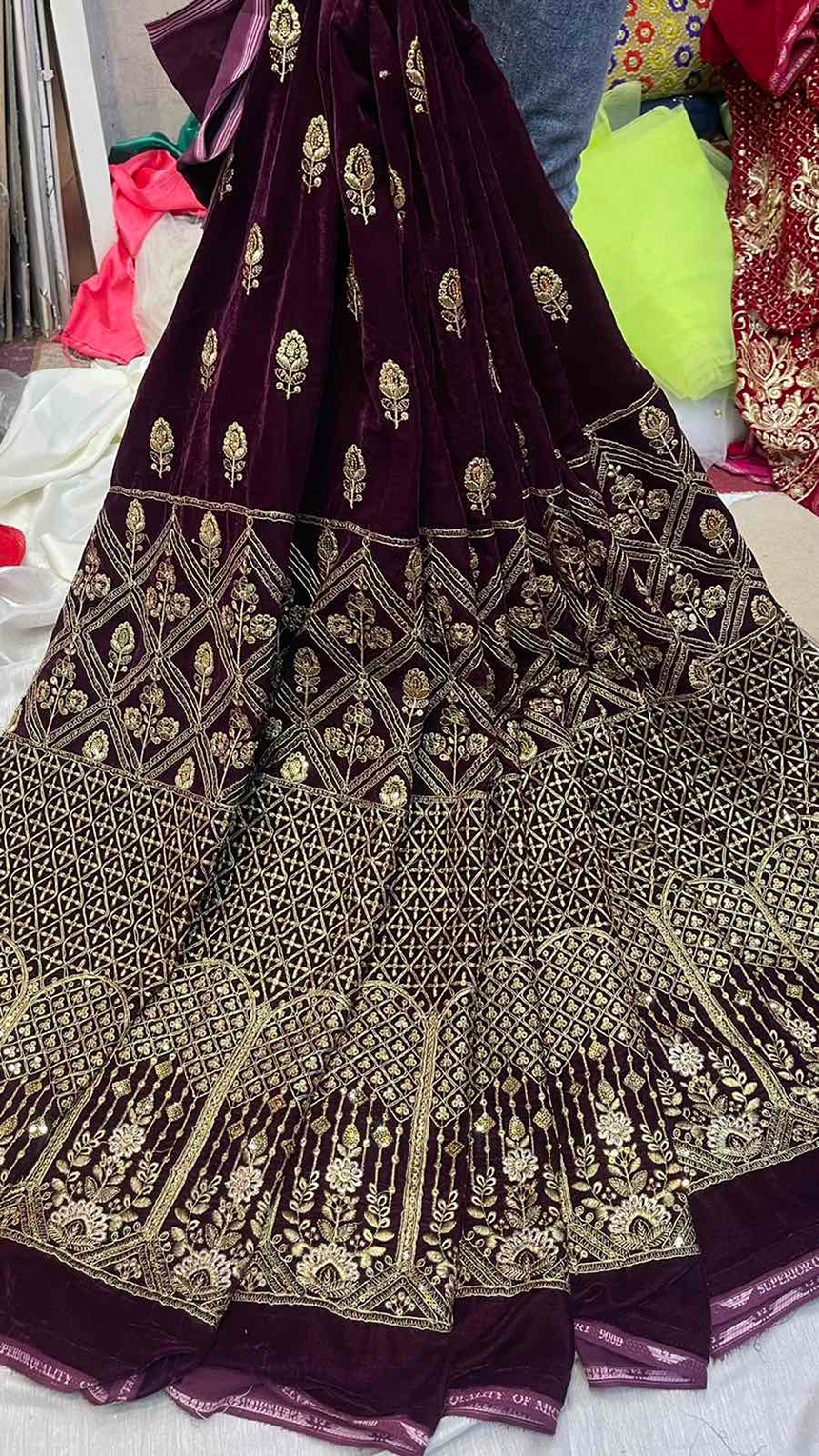 9000 EMBROIDERY VELVET