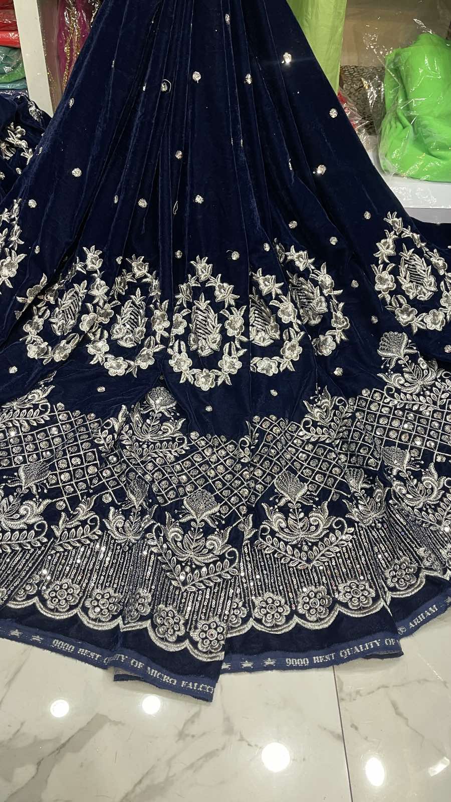 9000 EMBROIDERY VELVET