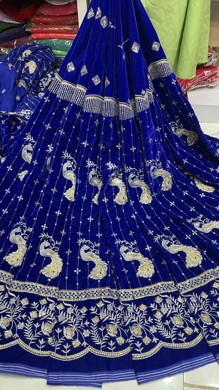 9000 EMBROIDERY VELVET